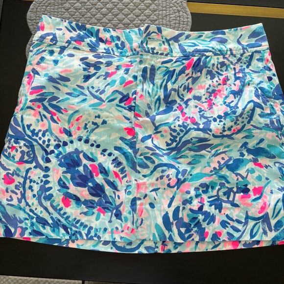 Lily Pulitzer Size 10 Nikki Skort Breakwater Tint Party Wave EUC - Picture 2 of 9